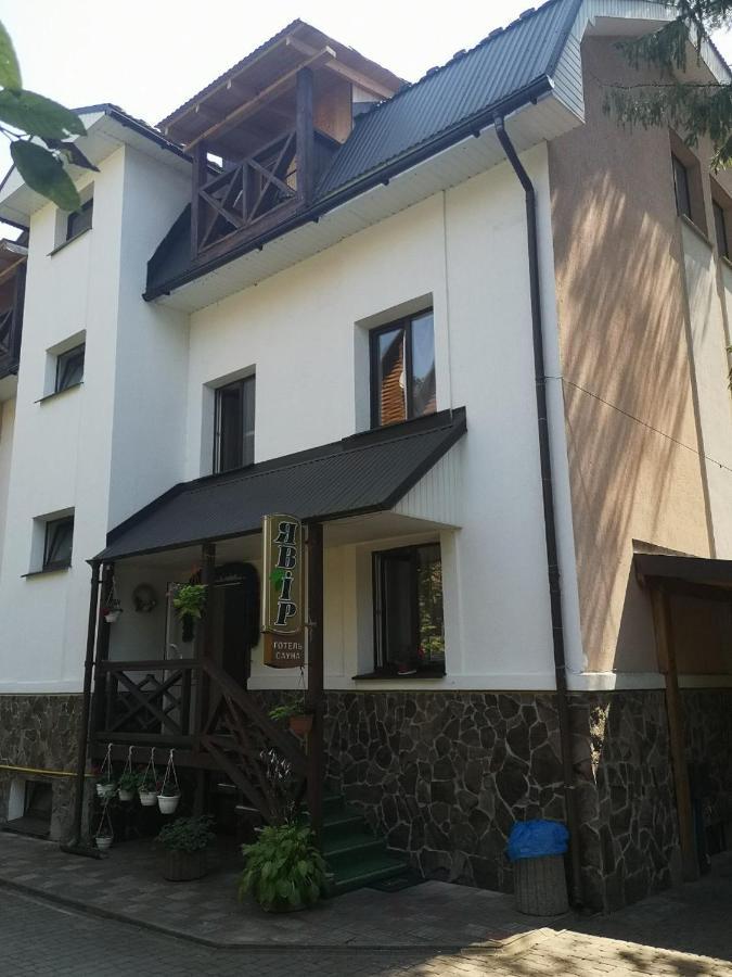 Hotel Yavir Jaremče Esterno foto