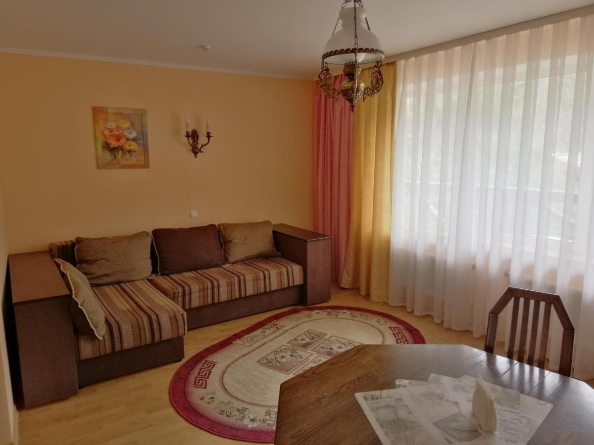 Hotel Yavir Jaremče Esterno foto